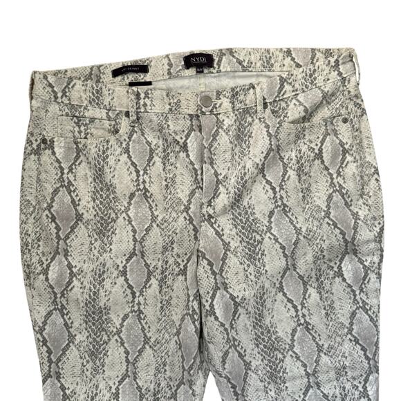 NYDJ Ami Skinny Snake Print Jeans Size 16W Gray White Slimming Cotton - Picture 3 of 8